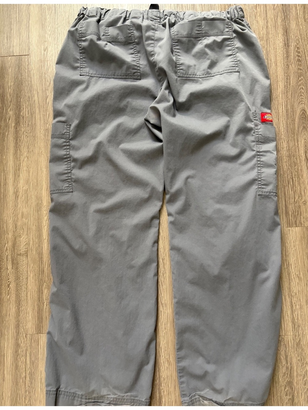Dickies Gray Cargo scrub Pants with Elastic Waist and Drawstring, Size Large - Picture 6 of 10